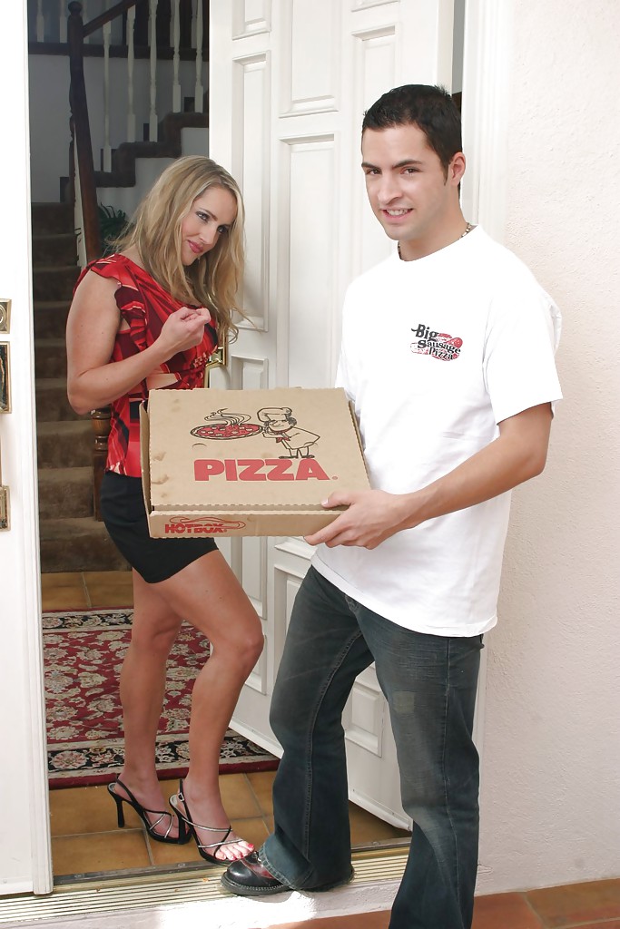 Lewd Milf Lori Lust Gets Two Pizzas And Two Big Cocks To Feed Her Twat