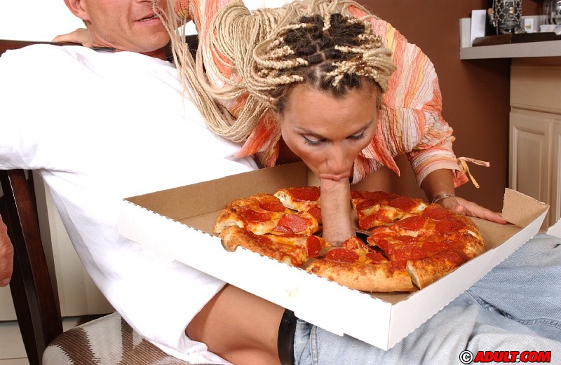 Deep Bosomed Milf With Afro Bunches Gets Dirty With A Hung Pizza Guy