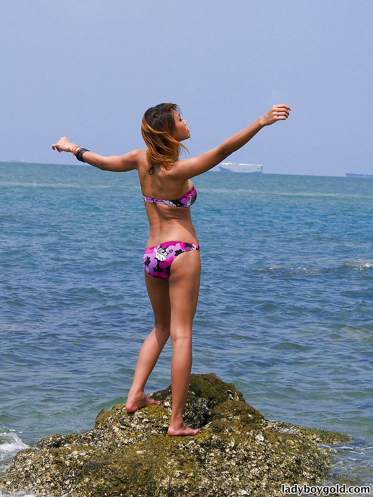 Sexy Outdoor Shoot With Ladyboy Moo Taking Walk On Beach In Bikini