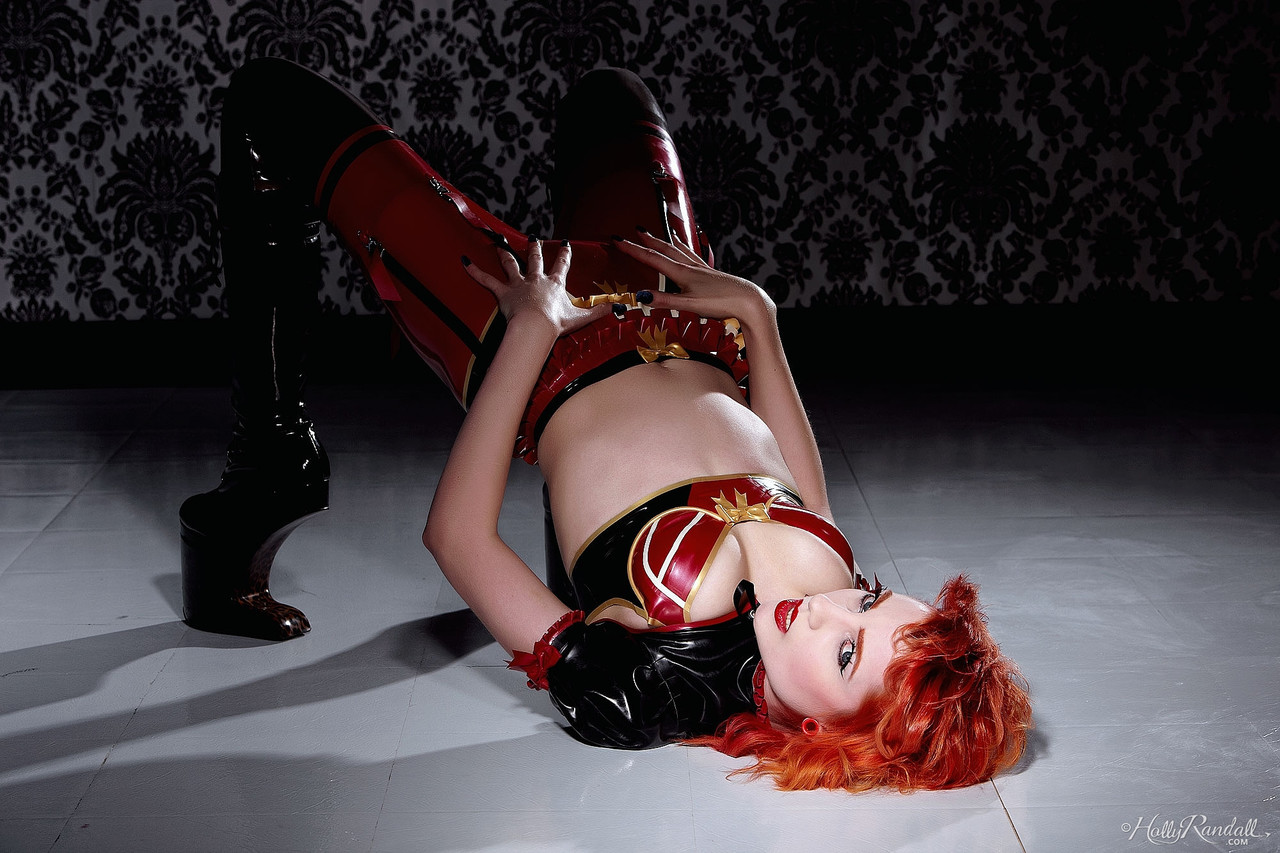 Redhead hottie Ulorin Vex shows her tiny boobs and poses in leather high heels porno foto #428602708