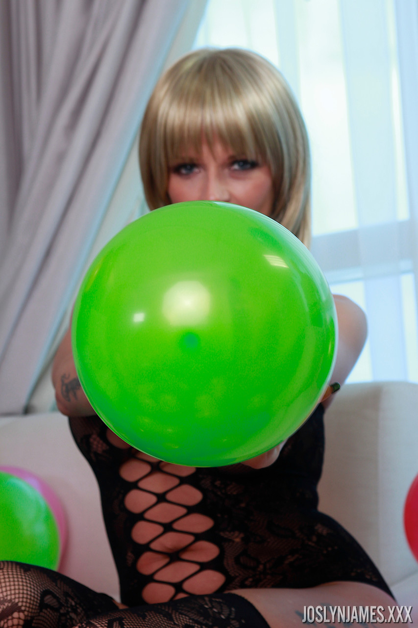 Horny MILF with a blonde wig Joslyn James plays with balloons in a hot outfit 포르노 사진 #427255697 | Pornstar Platinum Pics, Joslyn James, Party, 모바일 포르노