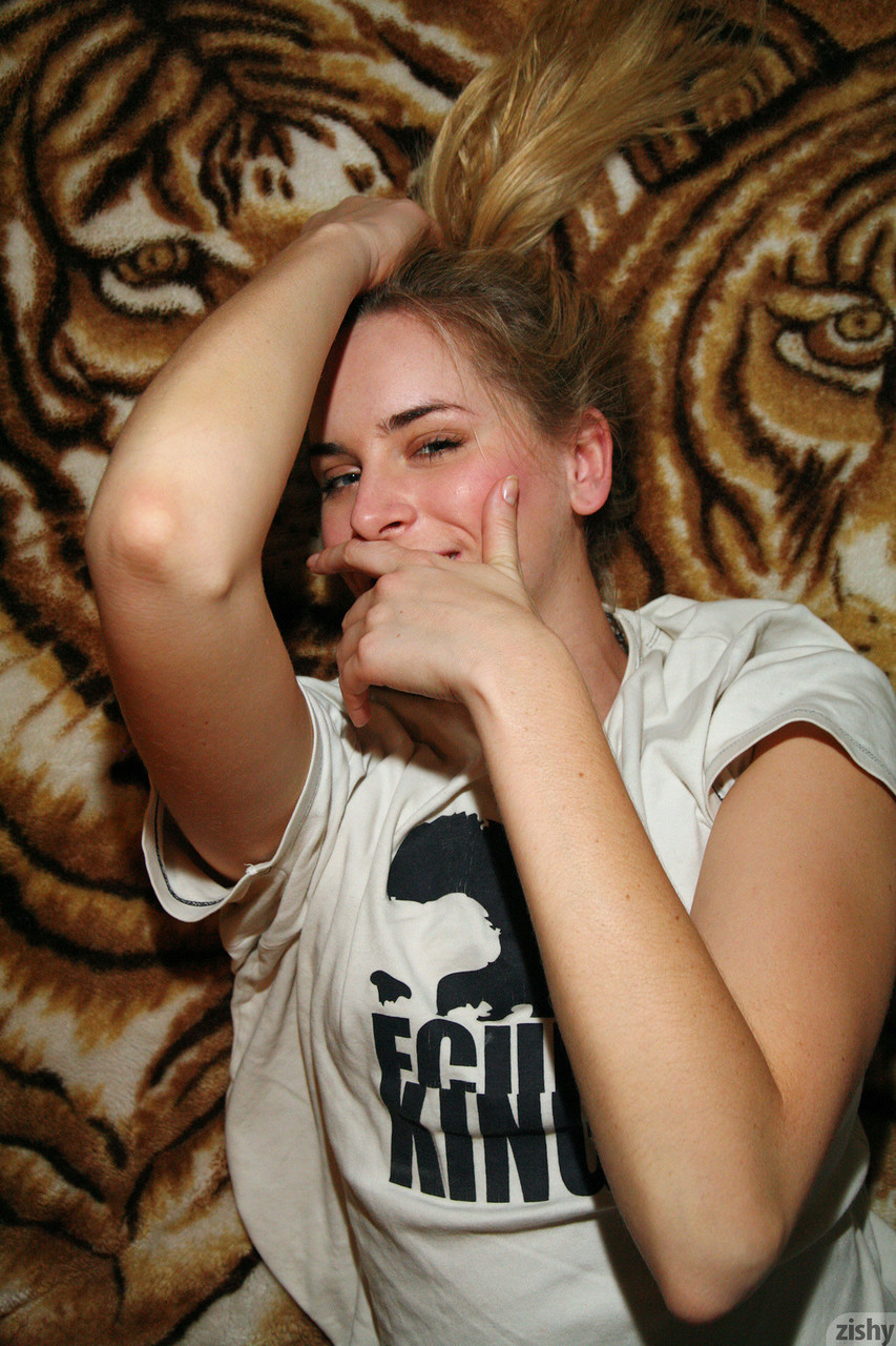 Charming teenage girlfriend Nessa Millard posing in cute lingerie 色情照片 #425045613 | Zishy Pics, Nessa Millard, Girlfriend, 手机色情
