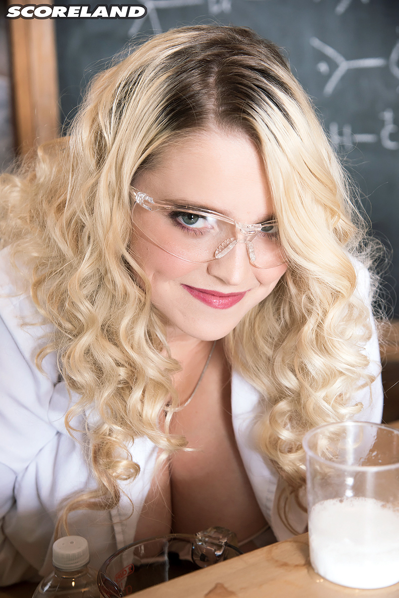 Blonde Researcher Showing Her Big Tits Delicious Pussy In The Chemistry Lab