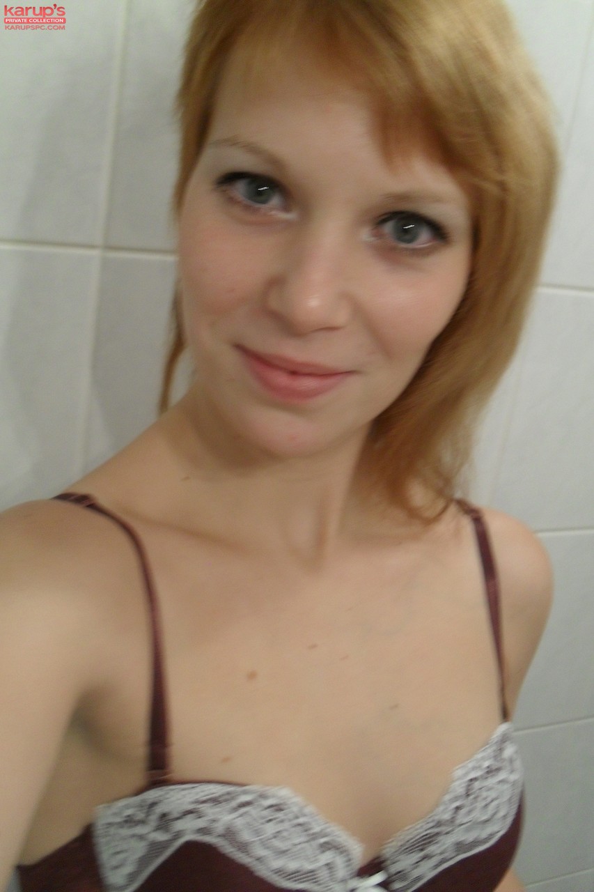 Amateur teen Electra Angel takes a photo of her body while showering herself photo porno #428031640