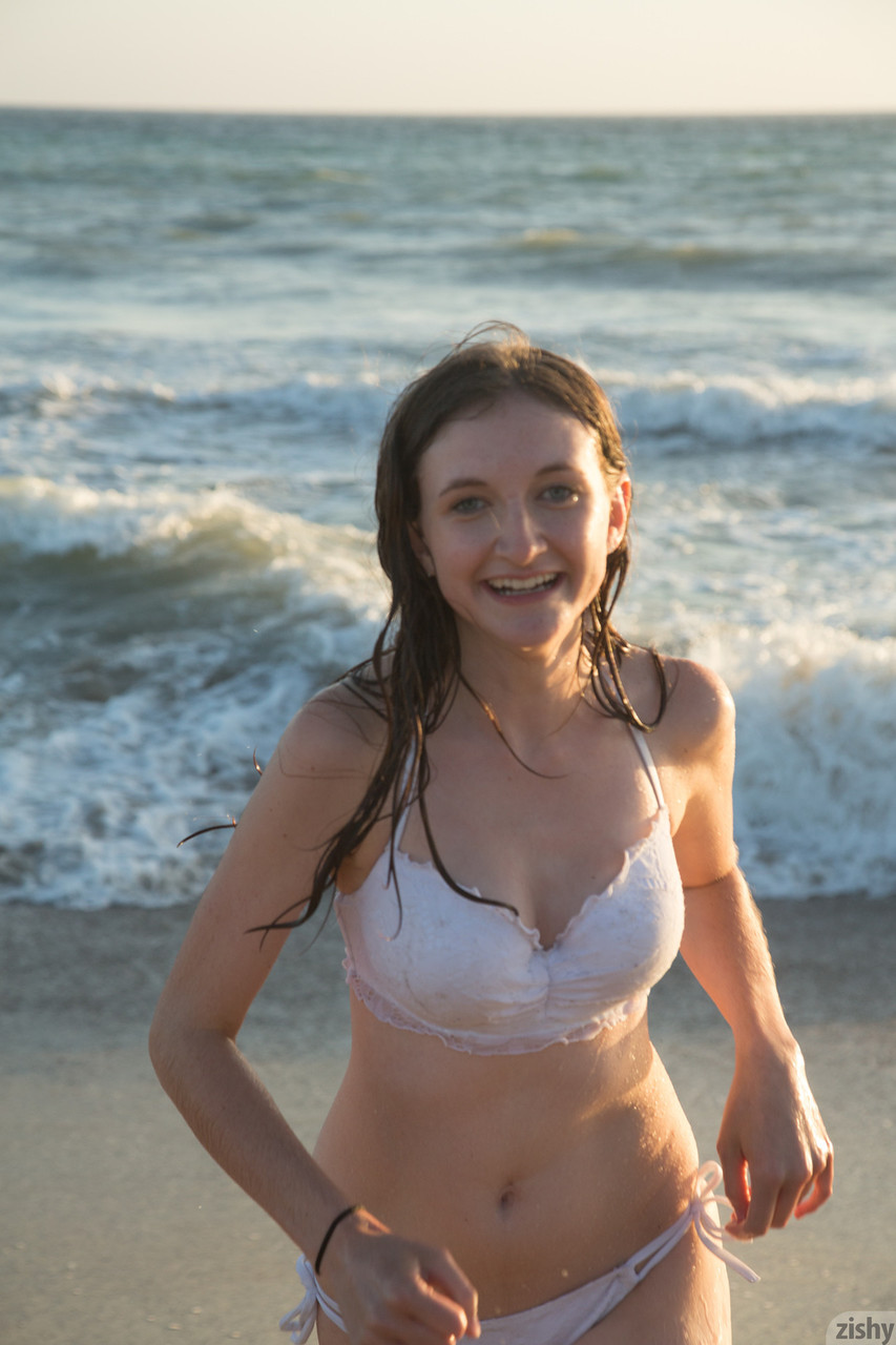 Teen girlfriend Patience Dolder shows her tasty nip & ass crack on the beach porn photo #422889163