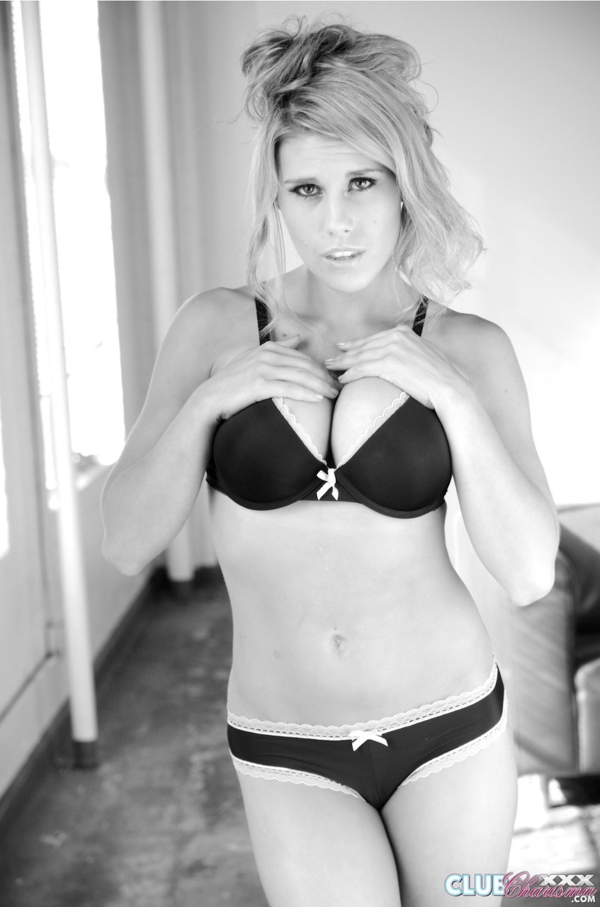 Hot blonde Charisma Cappelli showing her big tits & her meaty snatch in B&W porno foto #425586159