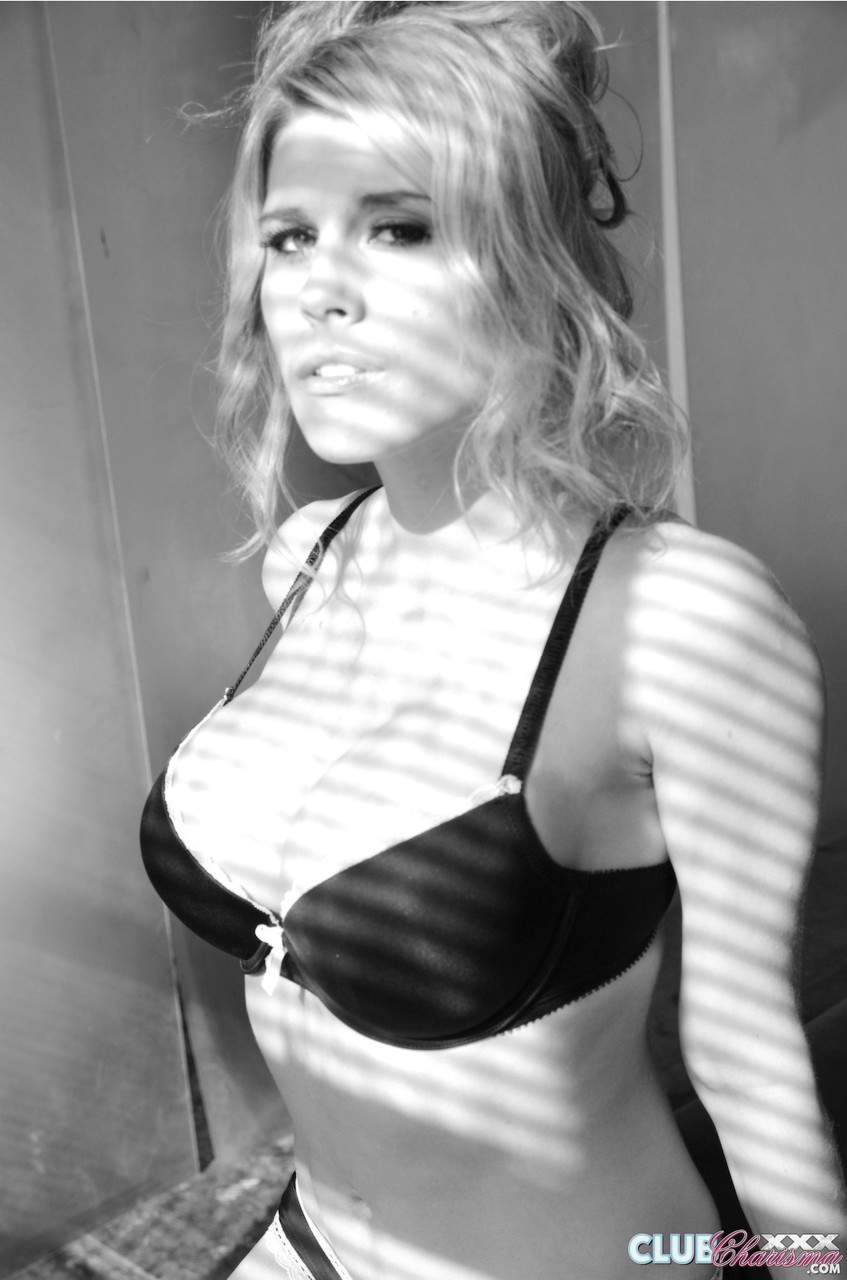 Hot blonde Charisma Cappelli showing her big tits & her meaty snatch in B&W foto porno #425586162