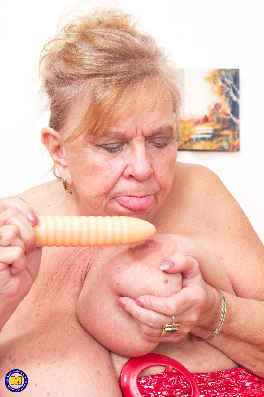 Old fat granny Darla revelas her huge tits and masturbates in a solo porn photo #425903834