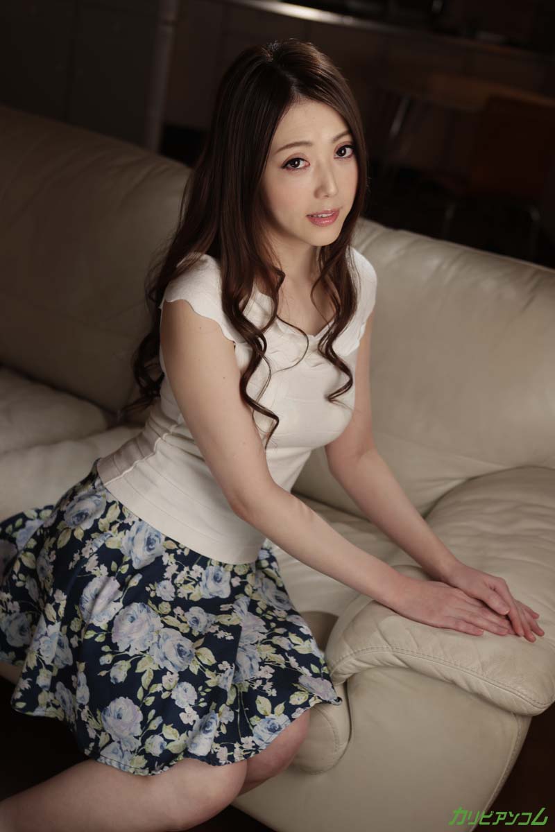 Rijpe Aziatische schoonheid Rei Furuse laat haar natte kutje creamperen na  ruige seks - PornPics.com