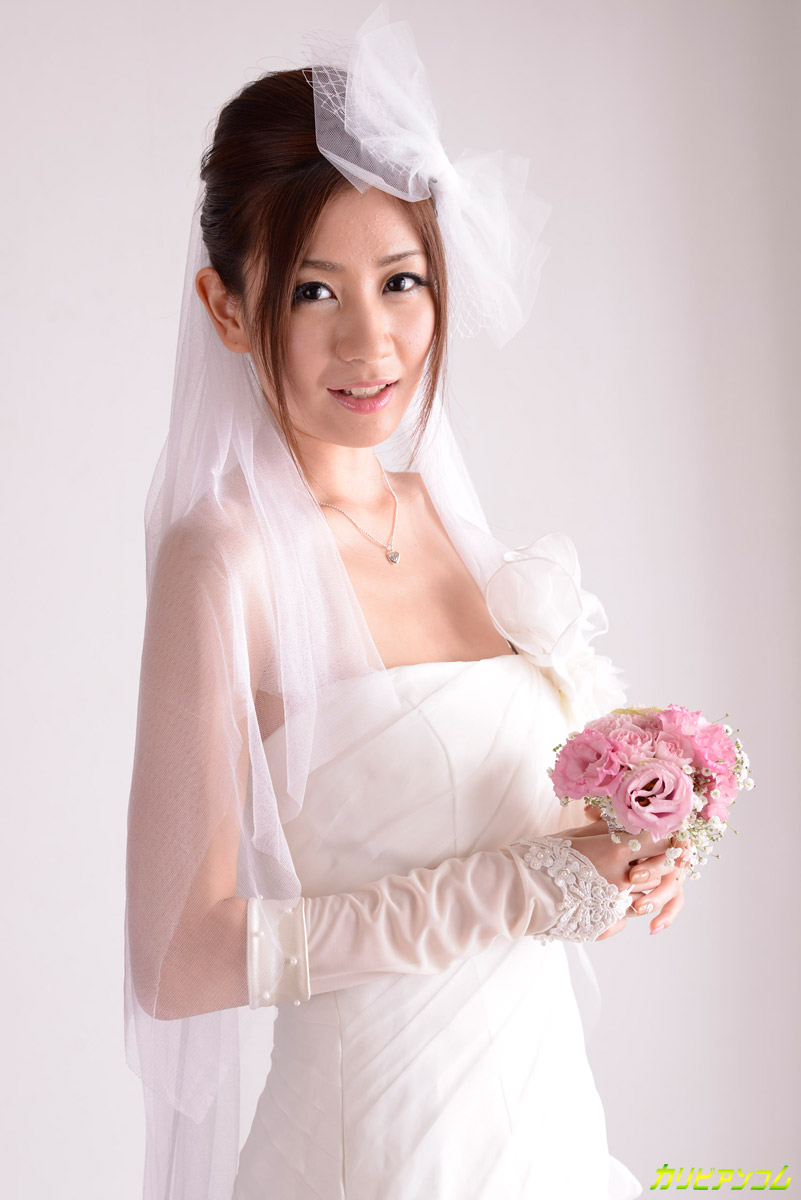 Freshly married Japanese babe Kaori Maedagets her bush roughly penetrated foto porno #424563490