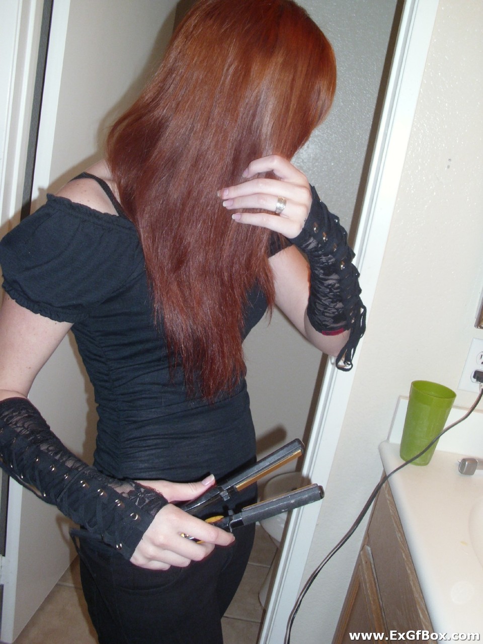 Redheaded girlfriend showing off her shaved vagina & her tight ass foto porno #425825282 | Ex GF Box Pics, Girlfriend, porno móvil