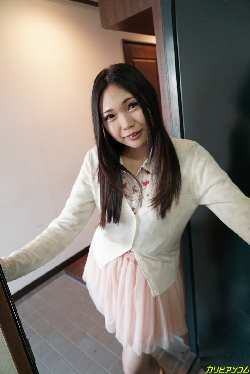 Cute Japanese wife Mahiro Yozora gives head in a 69 and gets boned hard Porno-Foto #426845274
