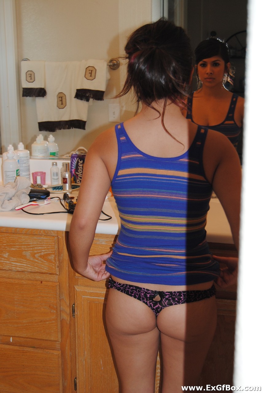 Gorgeous amateur teen Layla shows her juicy breasts & hot body after stripping zdjęcie porno #425918715 | Ex GF Box Pics, Layla Rose, Girlfriend, mobilne porno
