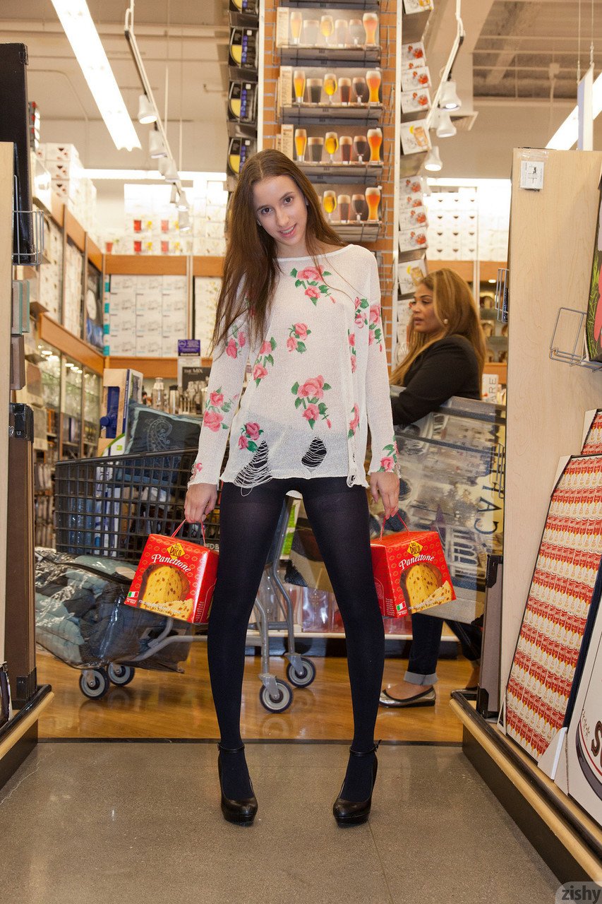 Naughty skinny chick Belle Knox flashes tits and ass in the local store porn photo #424121126
