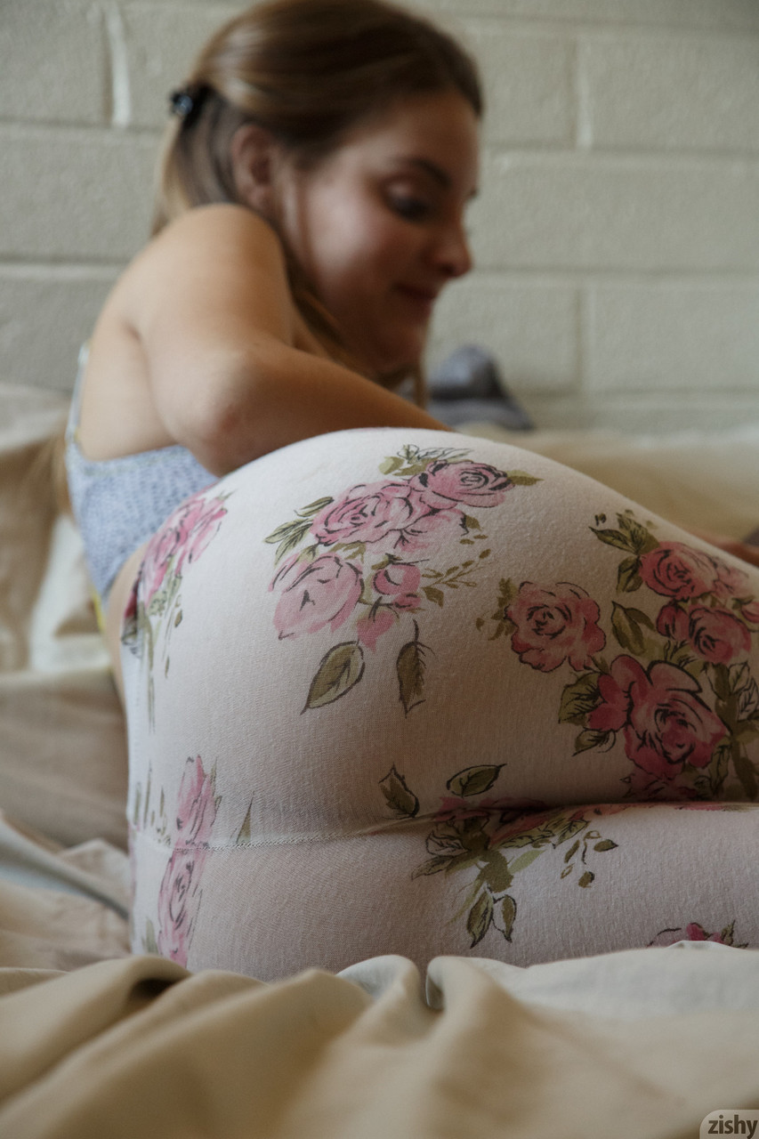 Sweet teen girl Bridgette Vaughn teases her guy in tight and see thru clothes 포르노 사진 #422456721 | Zishy Pics, Bridgette Vaughn, Amateur, 모바일 포르노