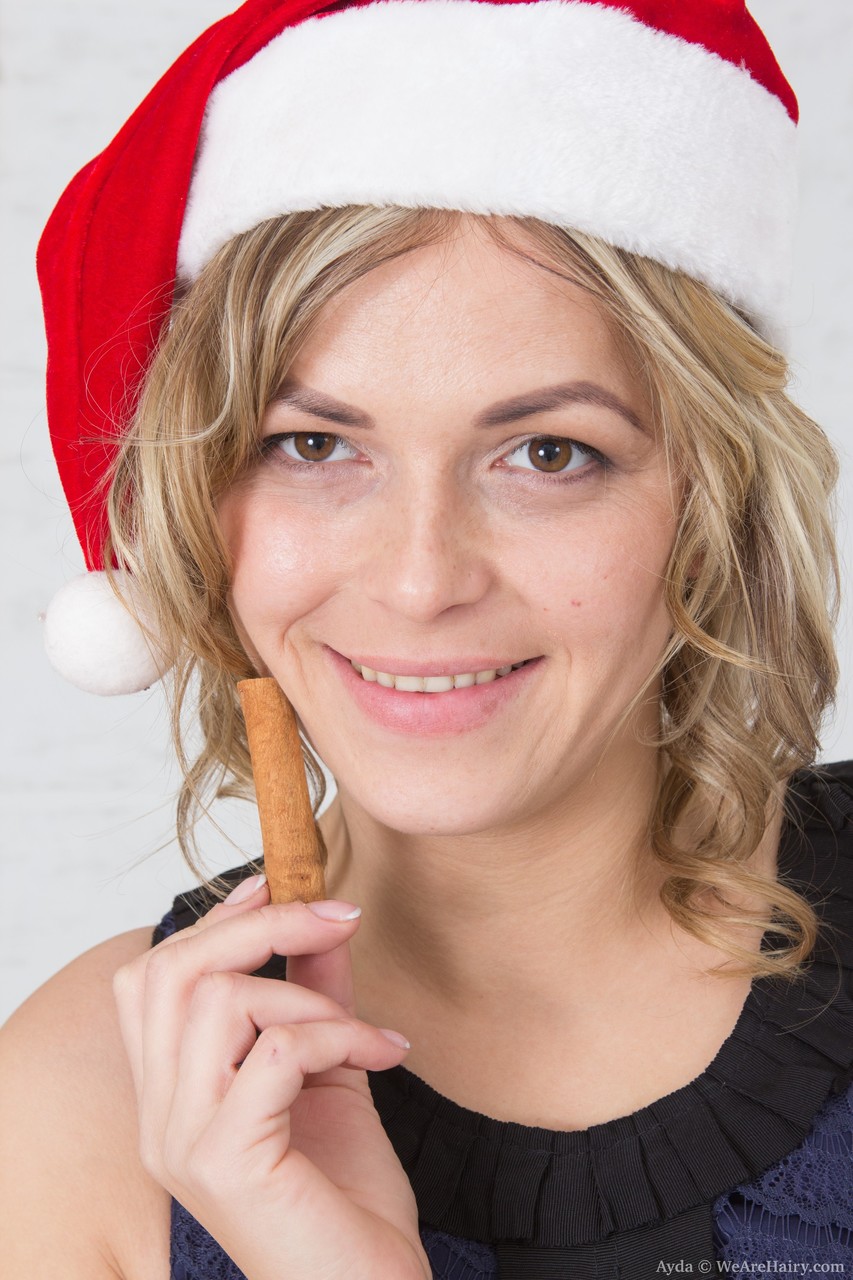 Christmas cutie Ayda fingers hairy twat & toys it with a cinnamon stick foto porno #422738117 | We Are Hairy Pics, Ayda, Christmas, porno ponsel