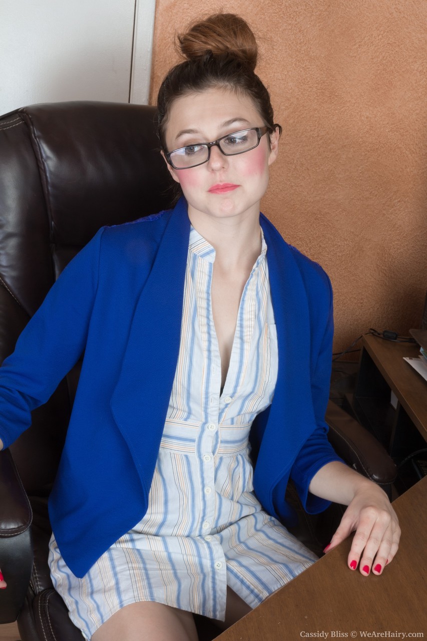 Small breasted secretary in glasses disrobes to stretch hairy ass at her desk foto porno #429135520