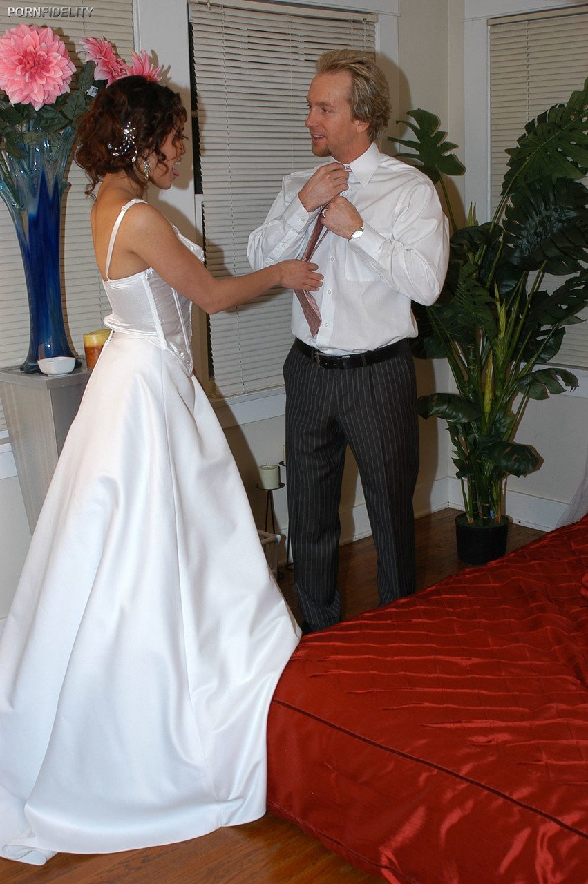 Hot Latina bride Renae Cruz seals her vows with steamy wedding night blowjob 色情照片 #426748498 | Porn Fidelity Pics, Renae Cruz, Ryan Madison, Wedding, 手机色情