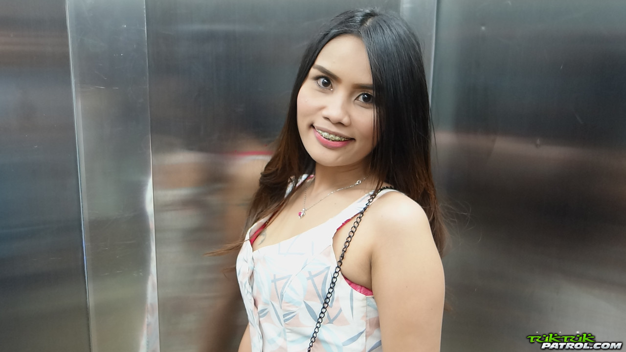 Cute Thai girl oozes sperm from her bald pussy after fucking a Farang 色情照片 #426976301 | Tuk Tuk Patrol Pics, Lin, Asian, 手机色情