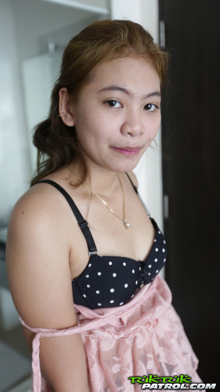 Petite Thai girl Mint strips off her clothes and shows her tiny hairy pussy 色情照片 #428193910 | Tuk Tuk Patrol Pics, Mint, Asian, 手机色情