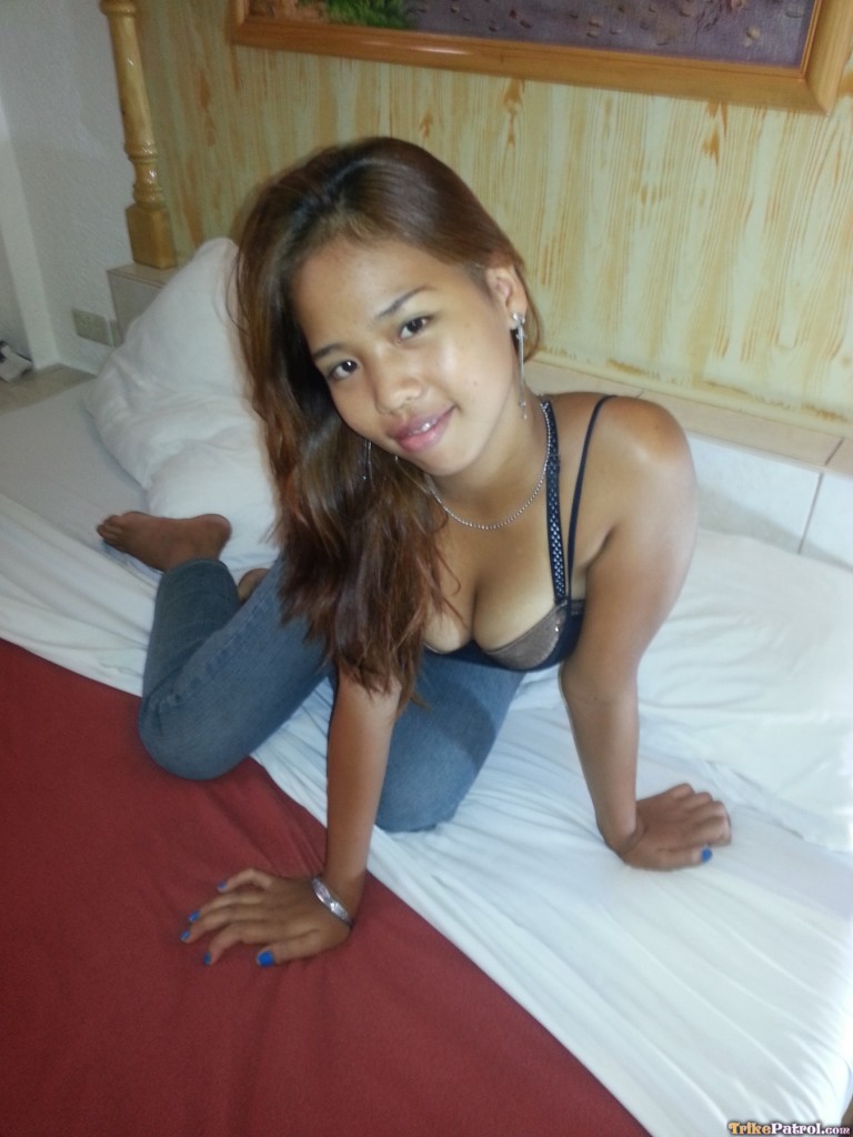 Filipino teen by the name of Angel demonstrates cocksucking skills on camera foto porno #423758497 | Trike Patrol Pics, Angel, Asian, porno ponsel