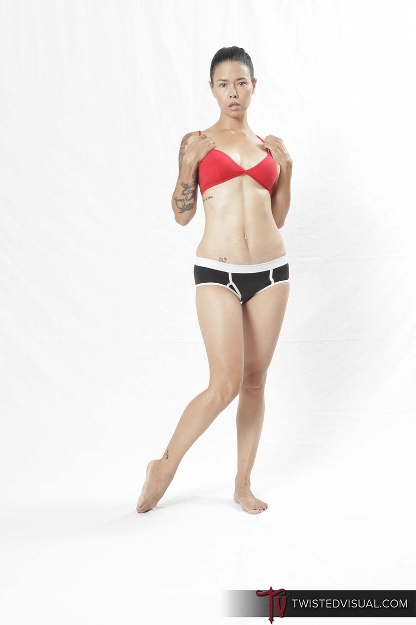 Asian mature Dana Vespoli reveals her fake tits and shows her boxing skills 포르노 사진 #428904924 | Twisted Visual Pics, Dana Vespoli, Richie Calhoun, Sports, 모바일 포르노