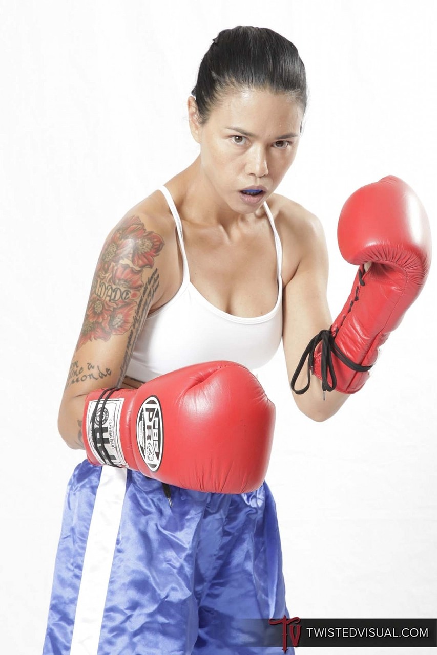 Asian mature Dana Vespoli reveals her fake tits and shows her boxing skills 色情照片 #428905081 | Twisted Visual Pics, Dana Vespoli, Richie Calhoun, Sports, 手机色情