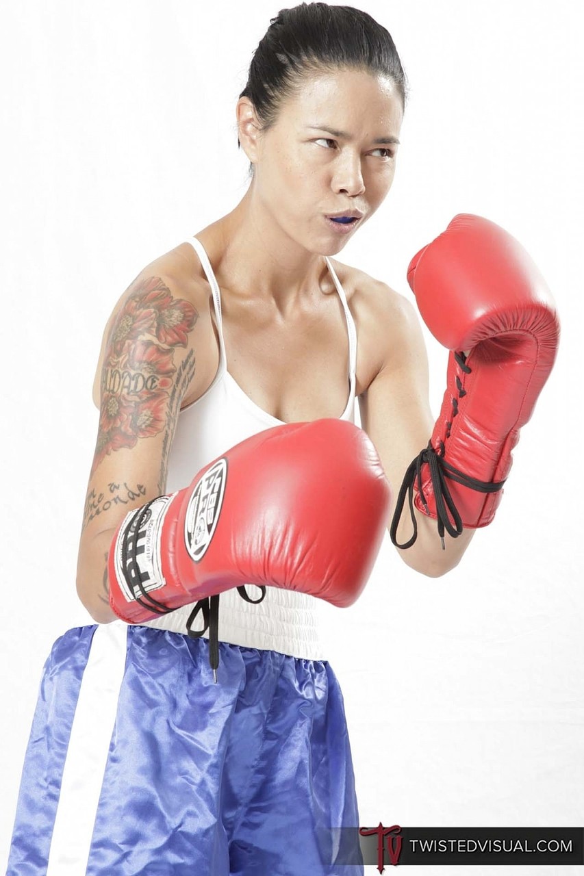 Asian mature Dana Vespoli reveals her fake tits and shows her boxing skills 色情照片 #428905106 | Twisted Visual Pics, Dana Vespoli, Richie Calhoun, Sports, 手机色情