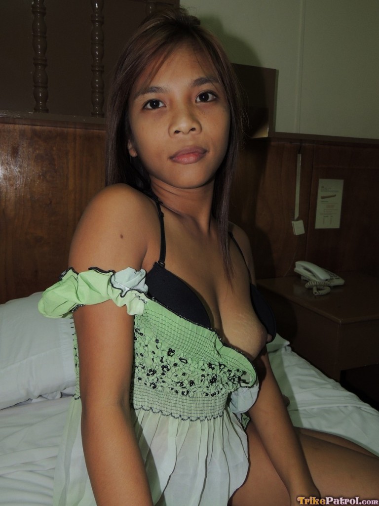 Asian sweetie Yumi shows her big nipples and gets rammed in a hotel room foto porno #424288756 | Trike Patrol Pics, Yumi, Filipina, porno móvil