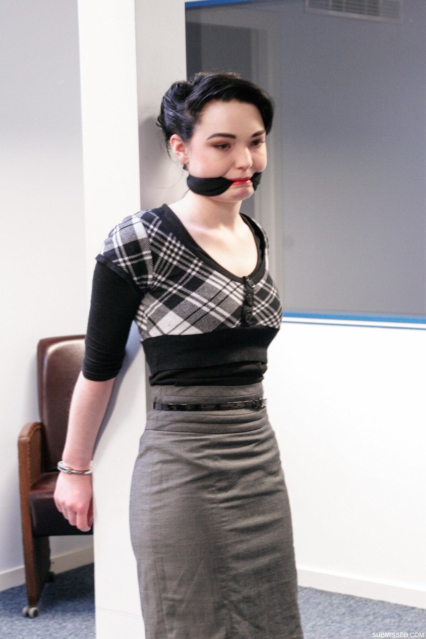 Submissive short haired cutie Lilly being tied up at the office foto porno #426927114