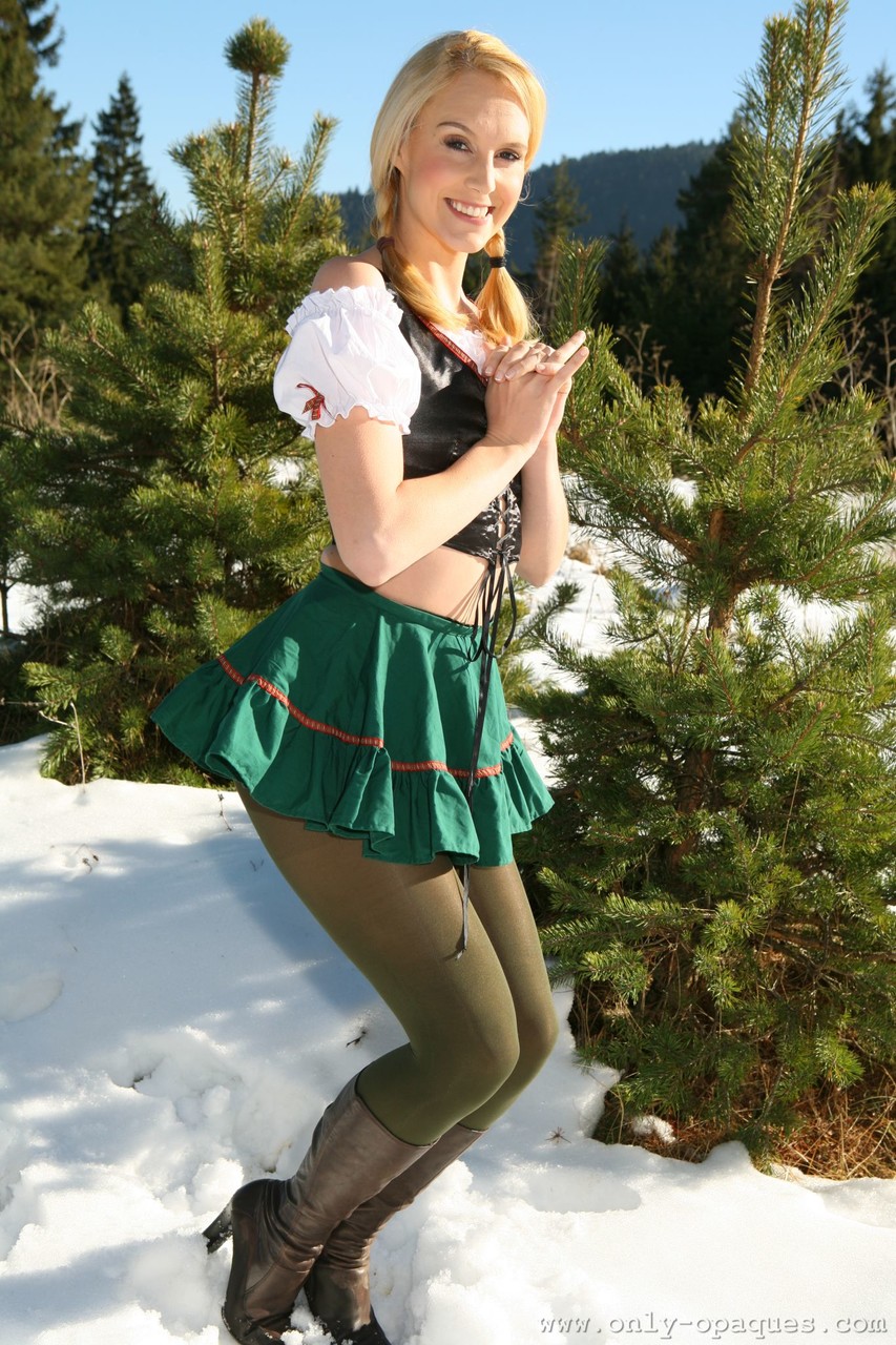 Hottie with pigtails Joceline doffs her green skirt & teases in the snow ポルノ写真 #422780109