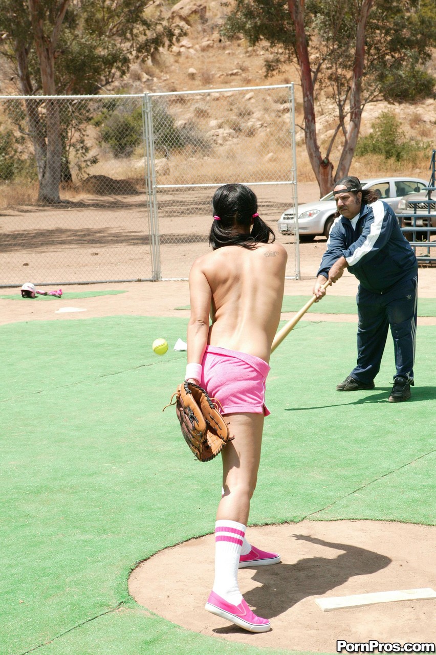Baseball chick with big tits Isis Love gets fucked by Ron Jeremy outdoors порно фото #429140306