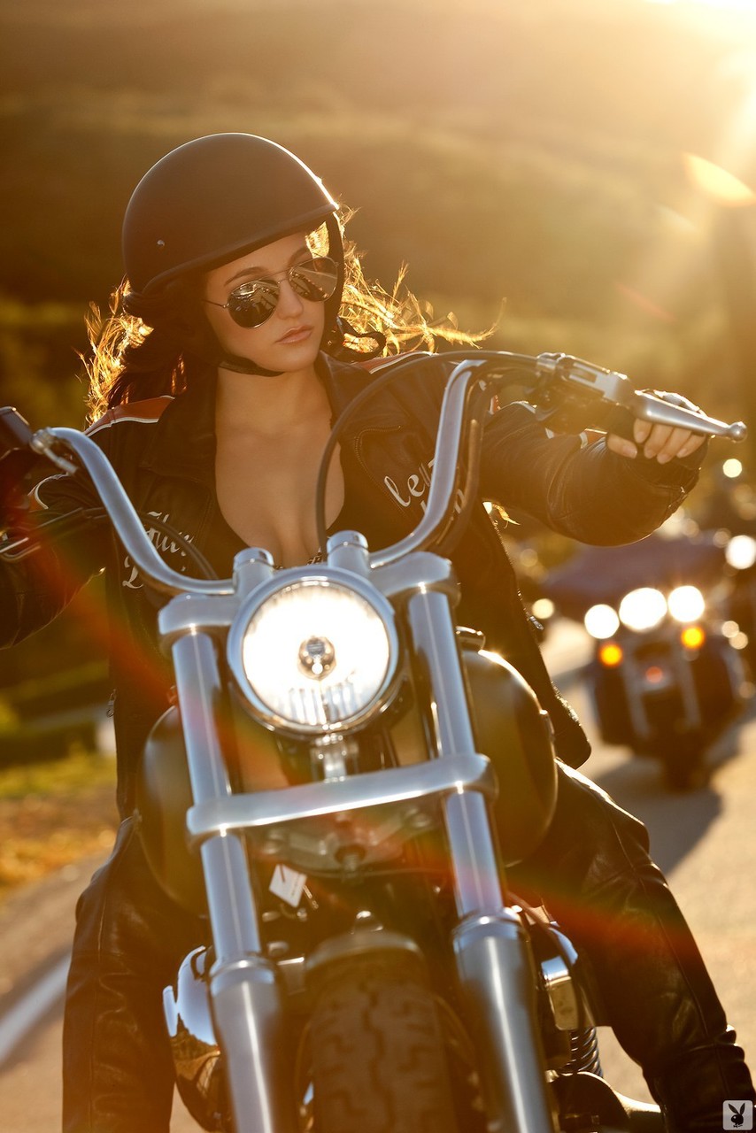 Remarkable brunette centerfold Jaclyn Swedberg poses topless on a motorcycle ポルノ写真 #422899098