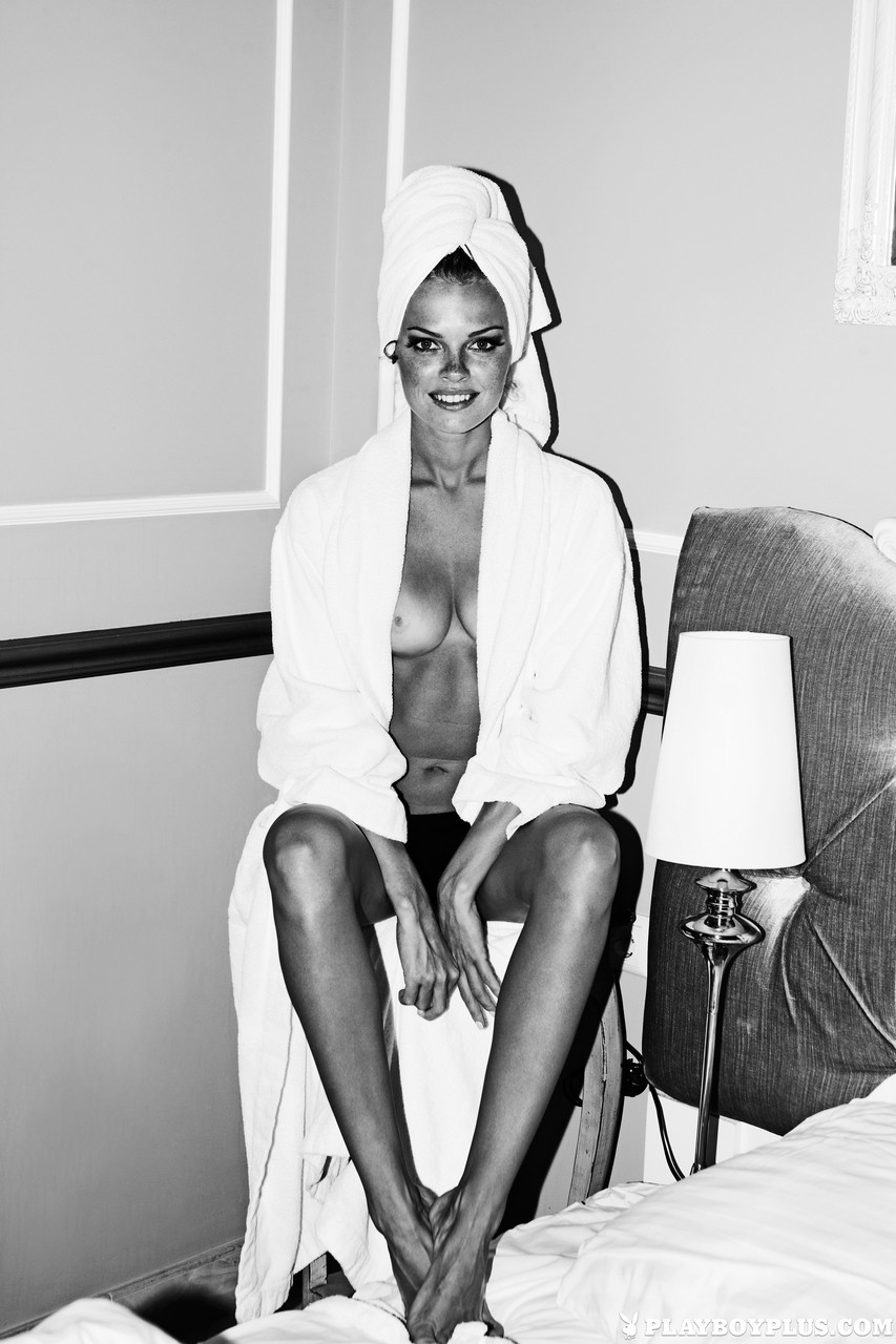 Playboy brunette maids show their natural tits and asses in the hotel room foto pornográfica #429066011 | Playboy Plus Pics, Iryna Bondarenko, Valeria Lakhina, Centerfold, pornografia móvel