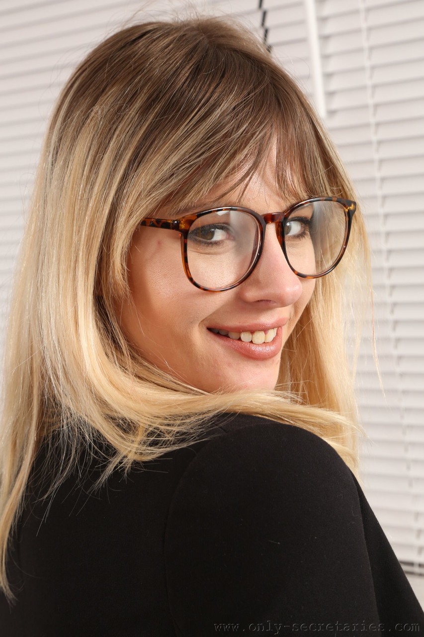 Skinny geek Pippa Doll removes her plaid uniform and teases topless in nylons ポルノ写真 #423856148 | Only Secretaries Pics, Pippa Doll, Glasses, モバイルポルノ