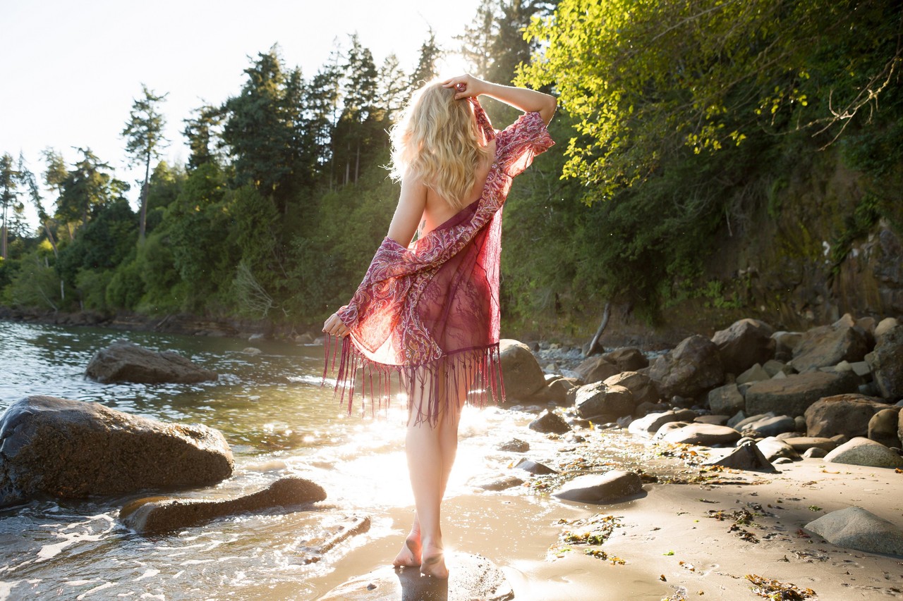 Blonde Canadian model Maya Rae enjoys posing in sexy red swimsuit on the beach foto porno #424935698 | Playboy Plus Pics, Maya Rae, Centerfold, porno móvil