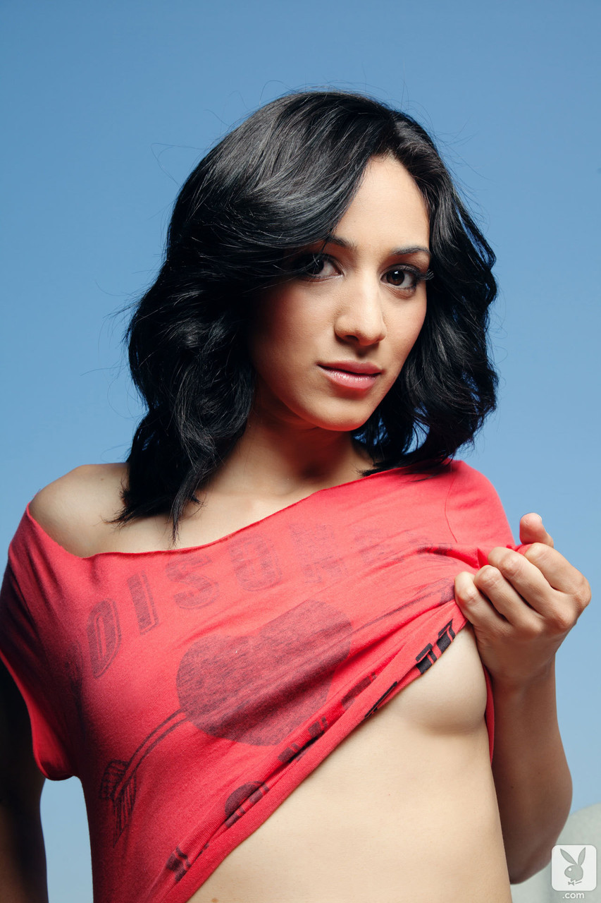 Black haired amateur Evelyn Garcia seducing with her tiny titties ポルノ写真 #428185995