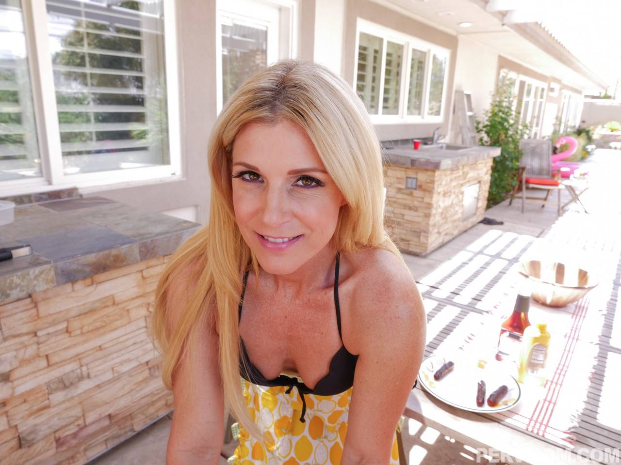 Hot blonde mom gets hungry for more than BBQ & eats stepson's cum on the patio foto porno #423285847