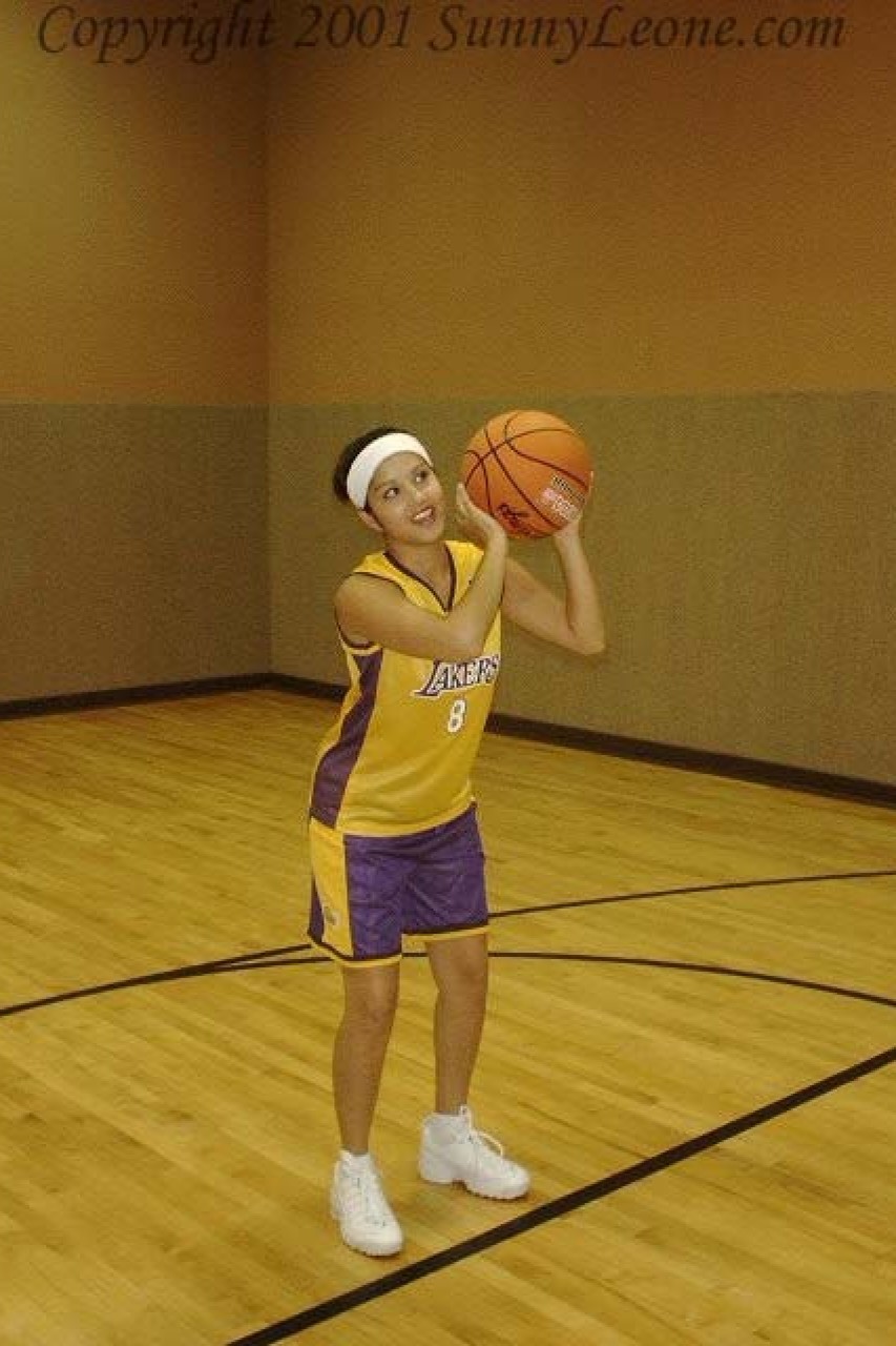 Beautiful Laker doll Sunny Leone shows off her sexy cooch during practice porn photo #423920846