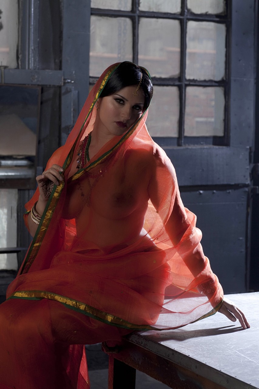 Busty solo girl Sunny Leone models solo in see thru Indian attire foto porno #423917500 | Open Life Pics, Sunny Leone, Indian, porno móvil