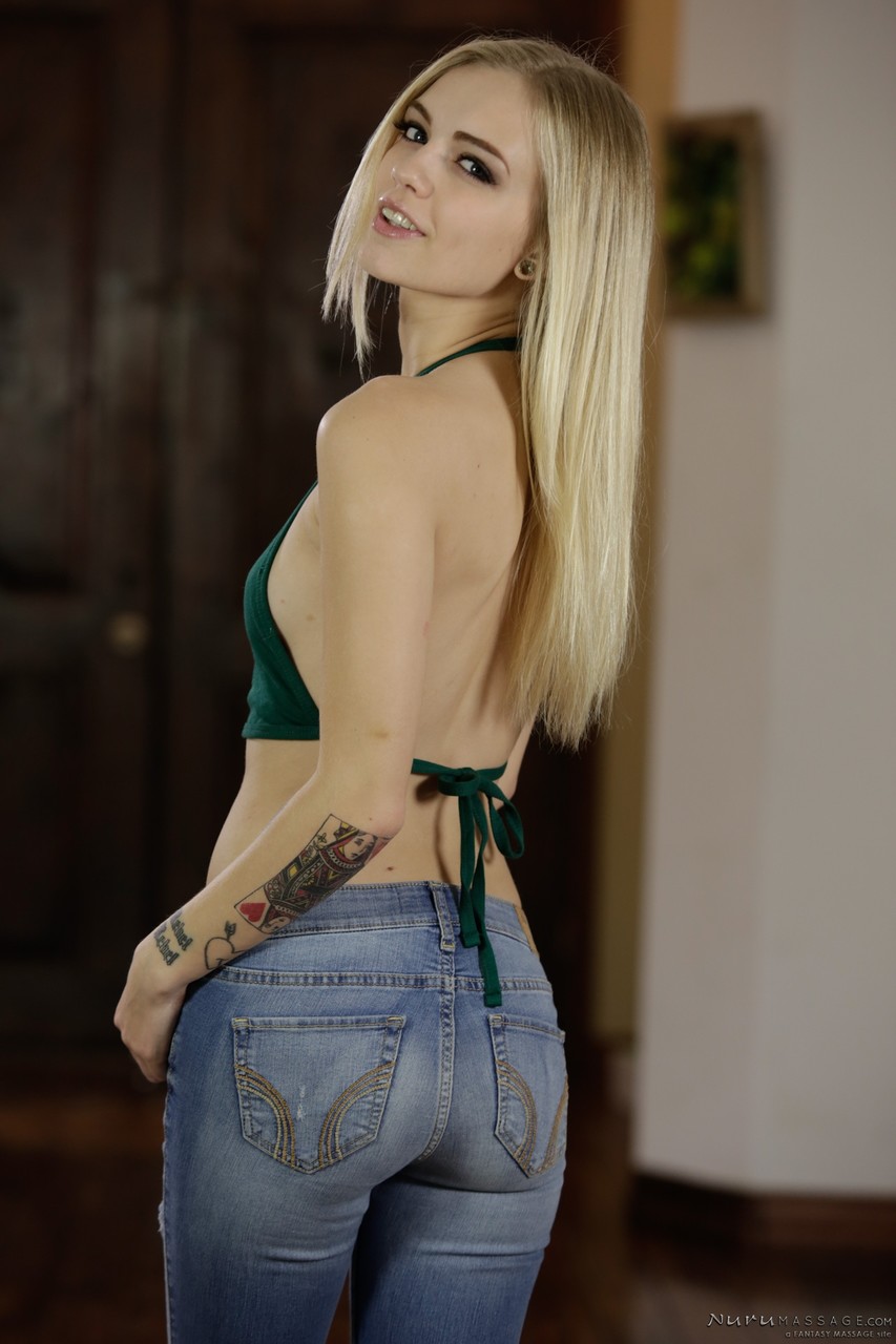 Petite blonde girl Alex Grey slips off her ripped jeans to model in the nude foto porno #424724080