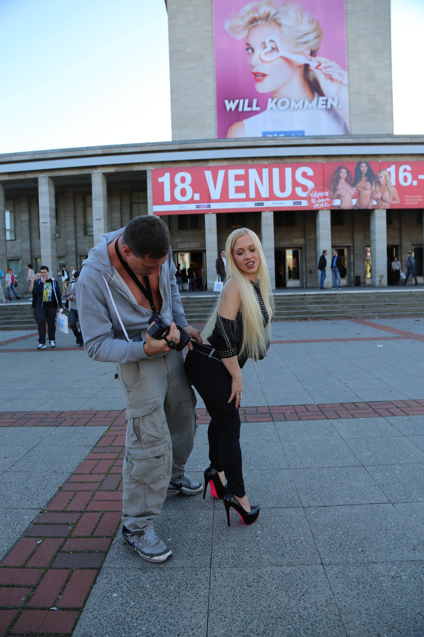 Blonde German chick Celena Davis flashes big tits and ass in public square foto pornográfica #429106896