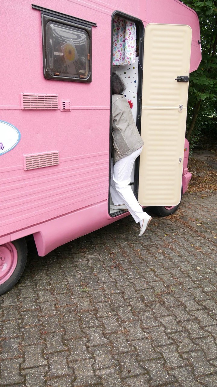 Young German girl lives out her fantasy of banging an old man in pussy camper ポルノ写真 #427089136