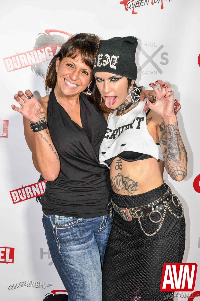 Super sexy ink queens celebrate with fetish party at wild birthday bash porn photo #427049003