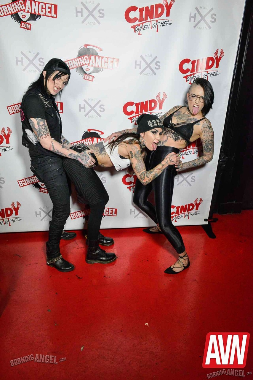 Super sexy ink queens celebrate with fetish party at wild birthday bash Porno-Foto #427049023