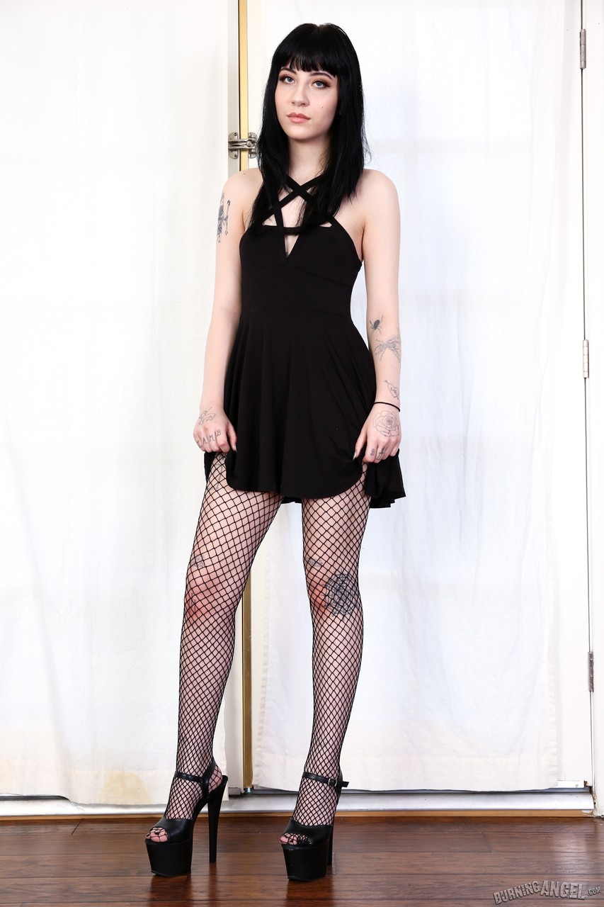 Petite Goth slut Charlotte Sartre taking off black dress and exposing pussy Porno-Foto #423496442