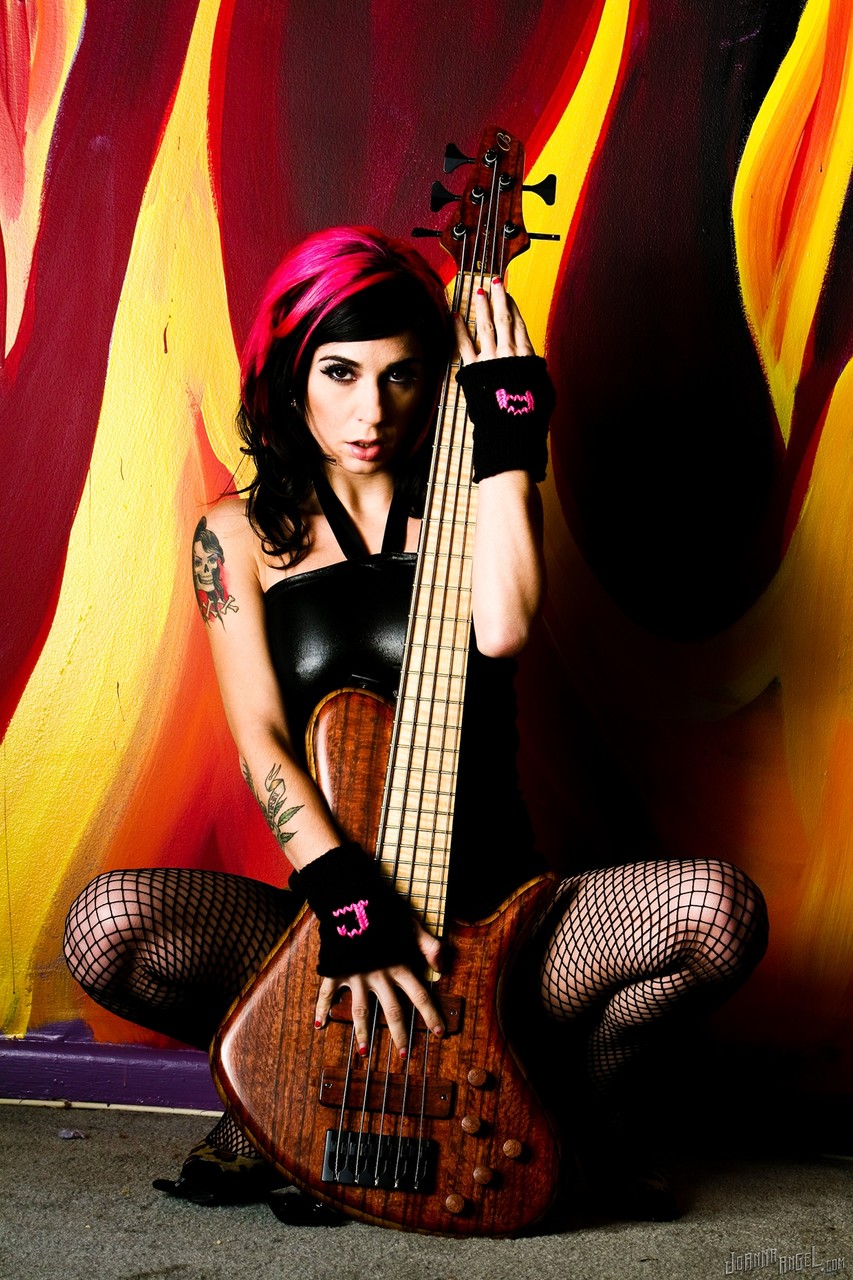 Gorgeous goth Joanna Angel poses with bass guitars topless in ripped fishnets Porno-Foto #427067086