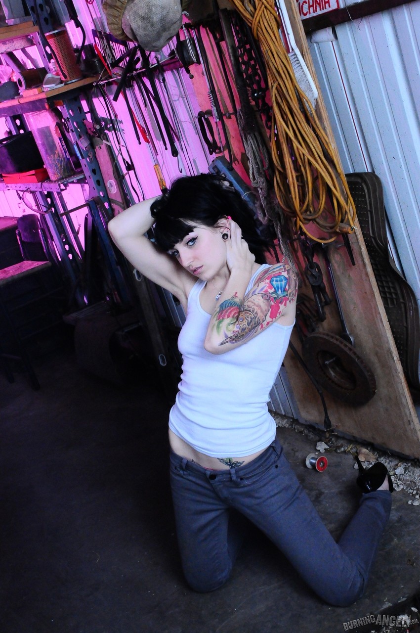 Smoking hot emo girl Draven does erotic striptease spreading ass in the garage 포르노 사진 #428491255 | Burning Angel Pics, Draven Star, Fetish, 모바일 포르노