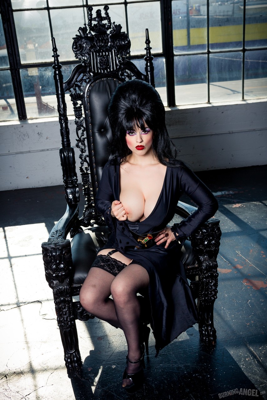 Dark fetish mistress Larkin Love treats you to her big tits on Halloween porno fotoğrafı #423510088