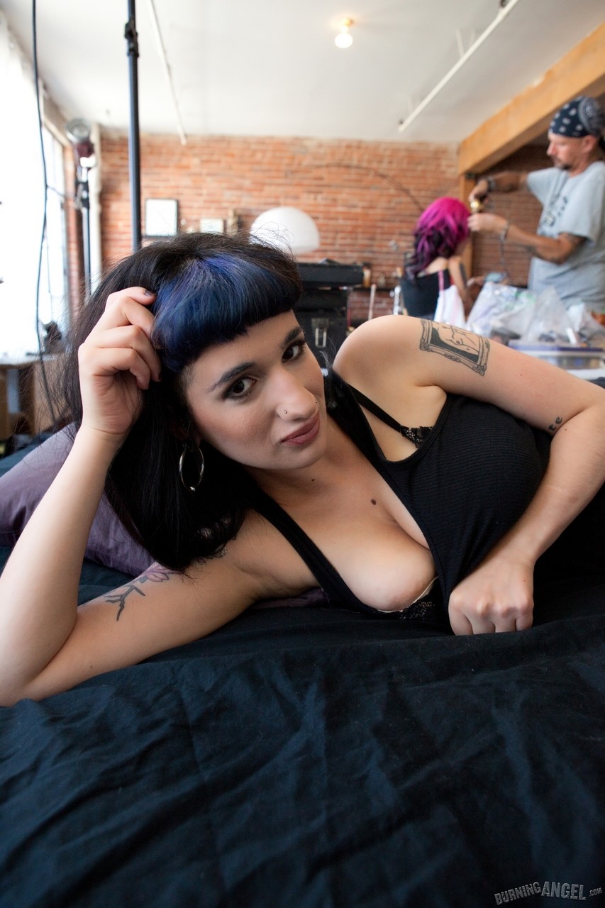 Tattooed girl Arabelle Raphael shows natural tits, gets fucked & swallows cum porno fotoğrafı #422859766